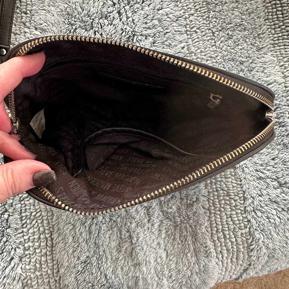 Steve Madden cross-body purse.